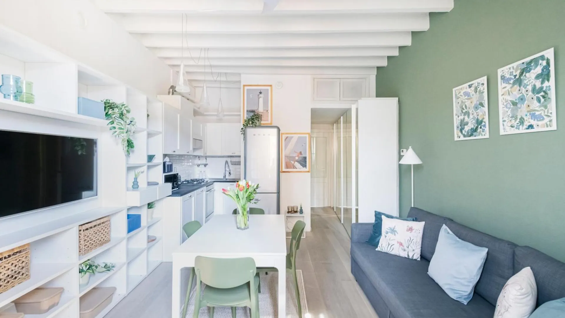 Lovely Apartment On The Navigli River By Easylife Milan Italie